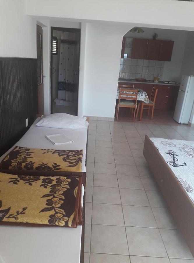 Apartments Vrsa 셀리네 외부 사진